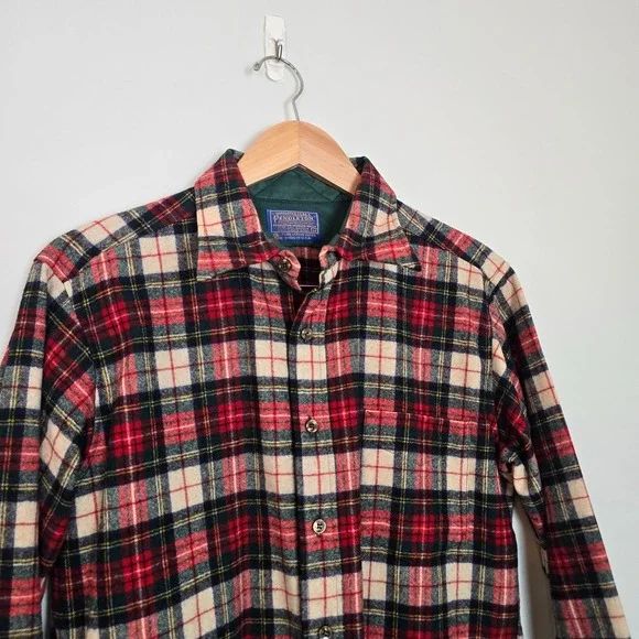 Vintage Pendleton Mens Virgin Wool Plaid Button Down Shirt Size M USA Made